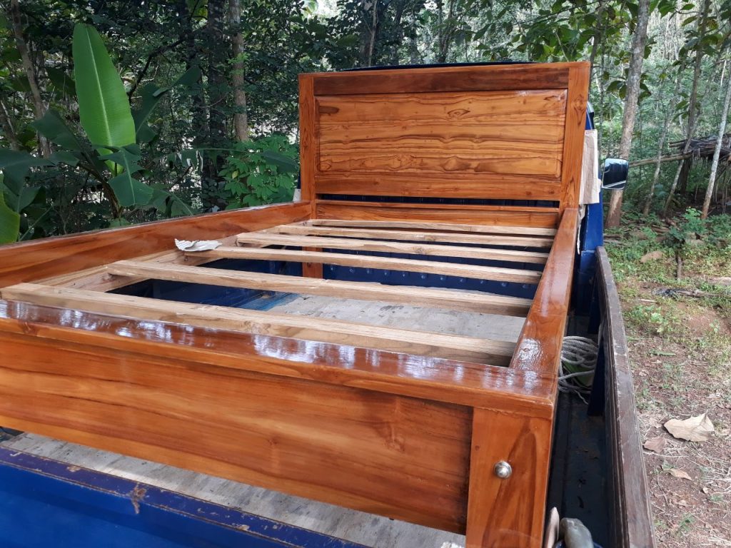 dipan kayu jati murah